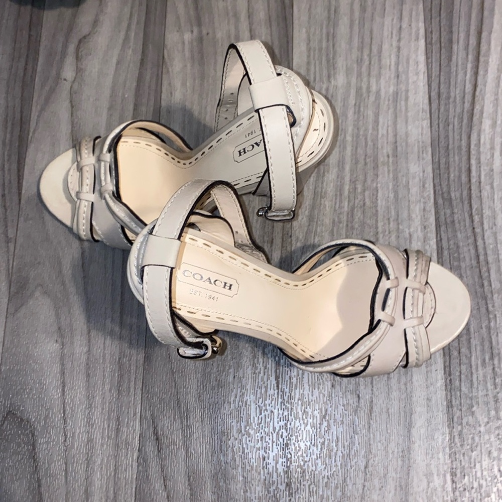 Shoes coach